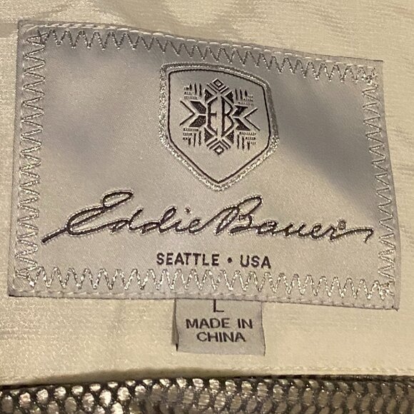 White "Eddie Bauer" Down jacket, removable hood with faux fur trim - Picture 16 of 16